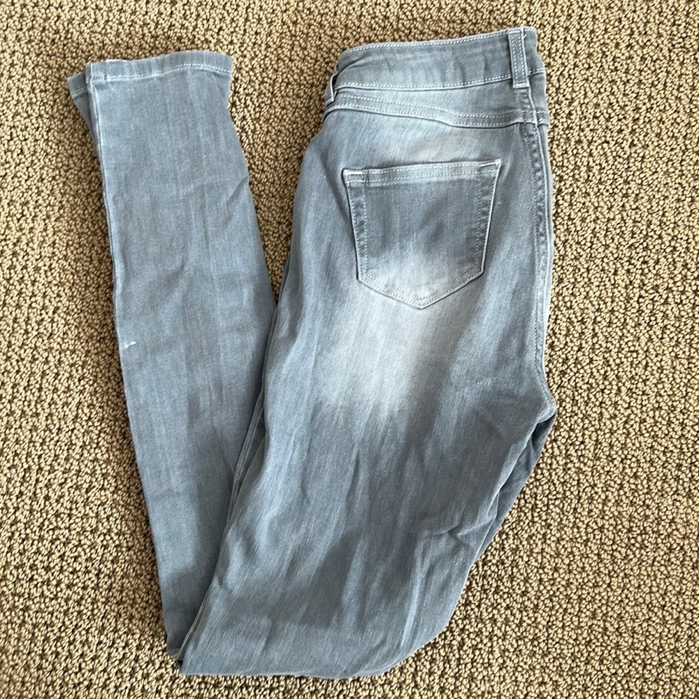 Seraphine maternity gray skinny jeans 4